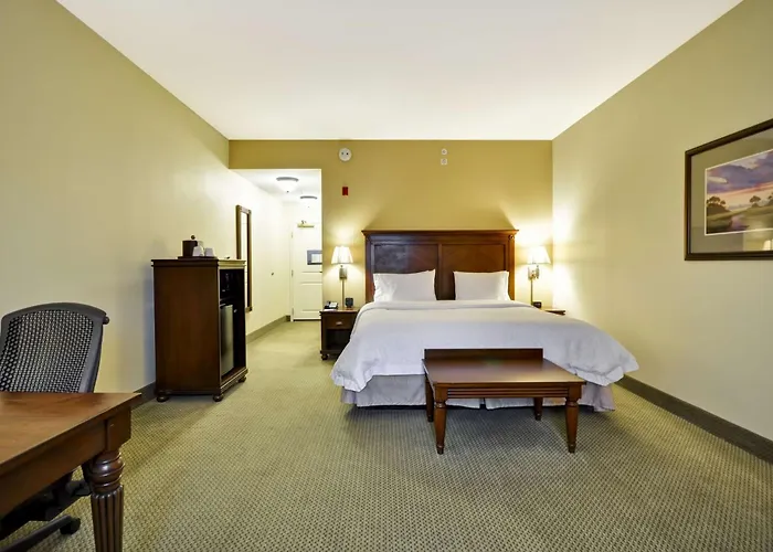 Hotel Hampton & North Charleston-university Boulevard 3*