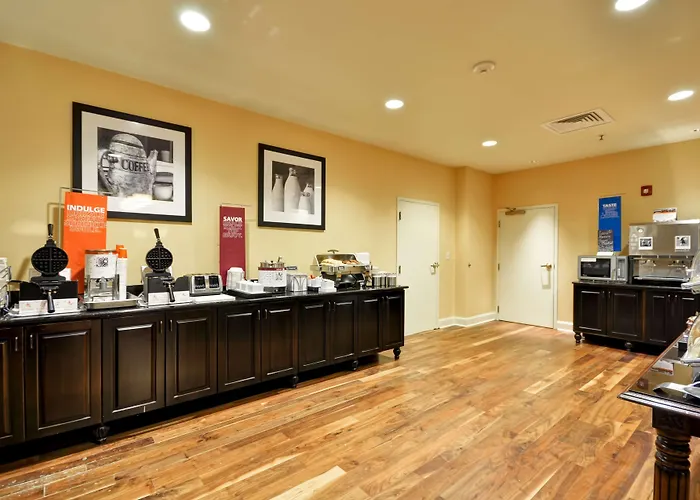 Hampton & North Charleston-university Boulevard Hotel 3*